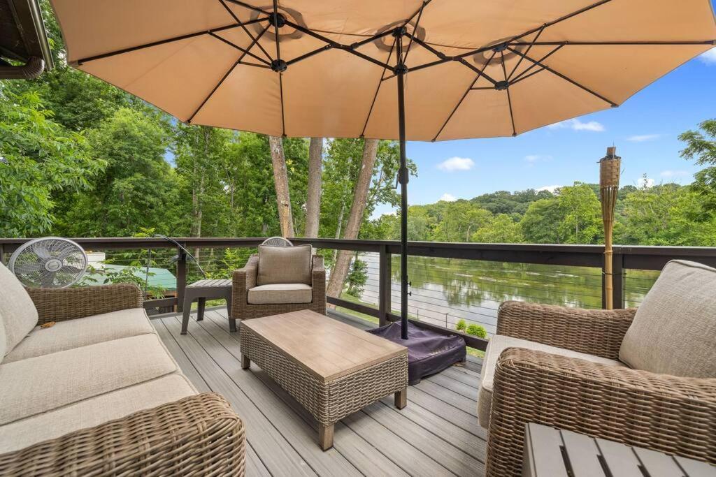 Riverside Oasis With Stunning Views, Cozy Firepit! Лурей Экстерьер фото